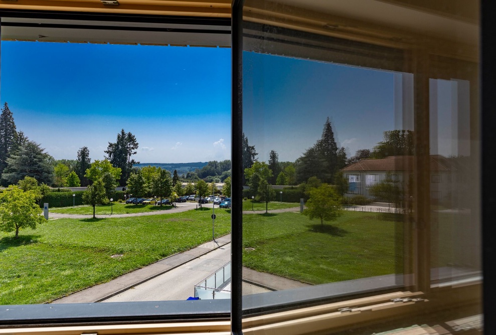 Ausblick durchs Fenster