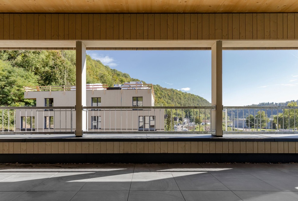 Blick auf einen Balkon im Seniorenheim Sulz